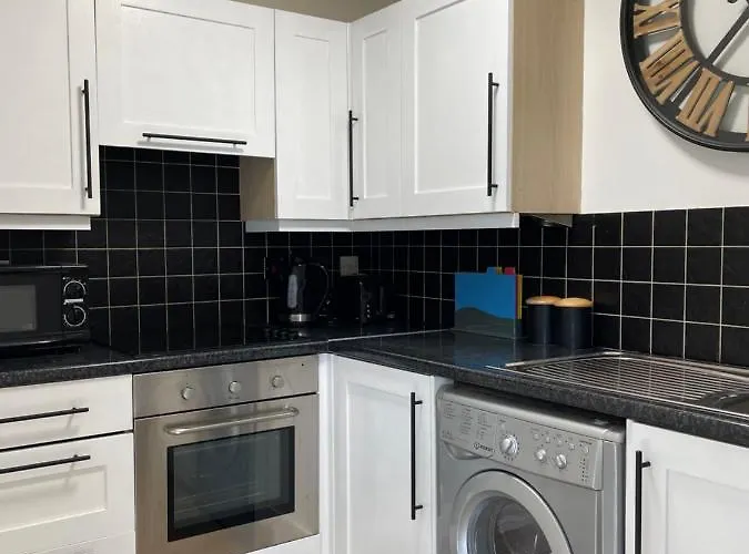 Central Inverness Flat Close To Hospital And Uhi
