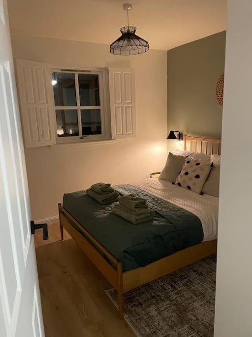 Inverness Flat Close To Hospital And Uhi Inshes